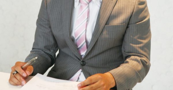 相続人は遺言執行者になれる? 遺言執行者をたてるメリットは?