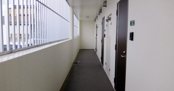 家なき子特例